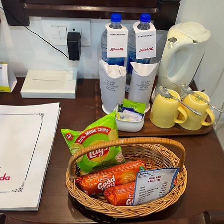 Kallada Sangeetha Hotels Thrissur Buitenkant foto